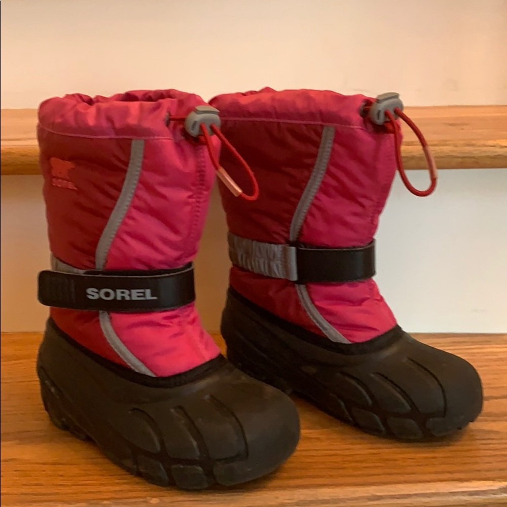 ❄️ Youth Sorel “Flurry Boots”